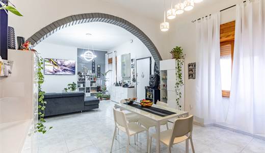 Indipendente bilivelli con cortile non mutuabile